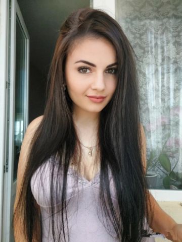 Надюша